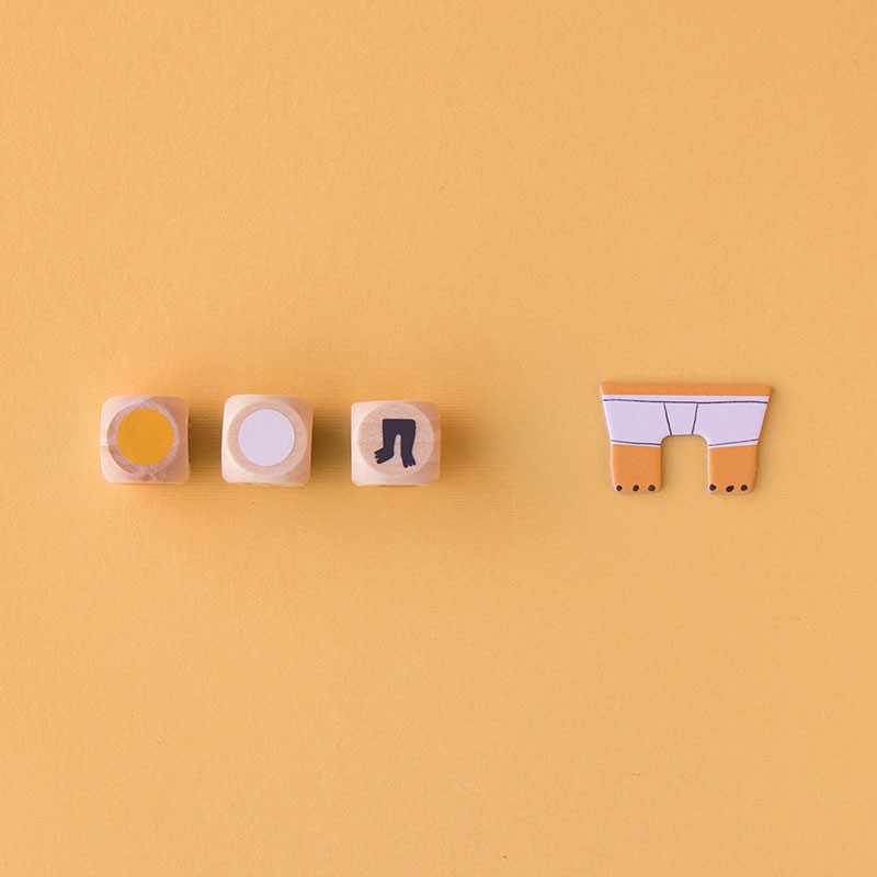 Game of observation and speed